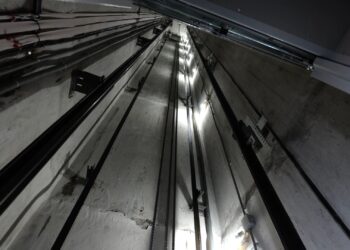 28.05.2025 «Новости Северного города». Пока только по лестнице. Весна в экспресс-режиме. Ювелирная работа.