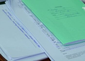 Родителей к учителю – лично