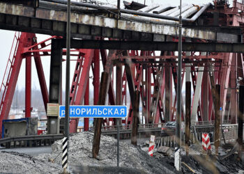 Новости «Северного города» 05.05.2026. Проезд по очереди. Воде проложили путь. «Поиск продолжается»