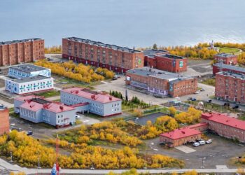 15.09.2026 Новости «Северный город». Снежногорск на связи. Укладка за укладкой. Медовый месяц в «Кукольном доме»