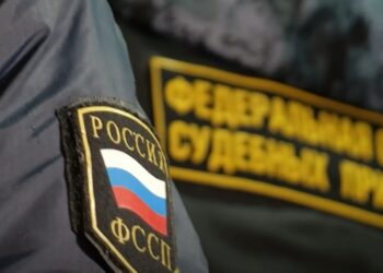 В неоплатном долгу